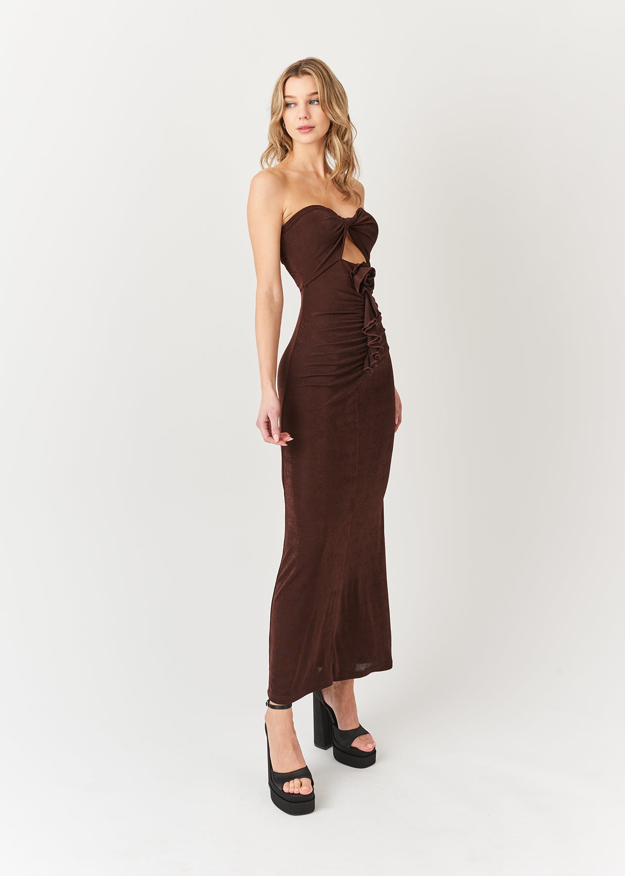 Tia Strapless Front Cut Out Maxi Dress-ALJH0117